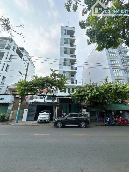 Giảm sâu 9 tỷ bán toà nhà CHDV MT Tôn Thất Thuyết Q.4 - 4.7x24m - 9 tầng HĐT 150tr giá 30