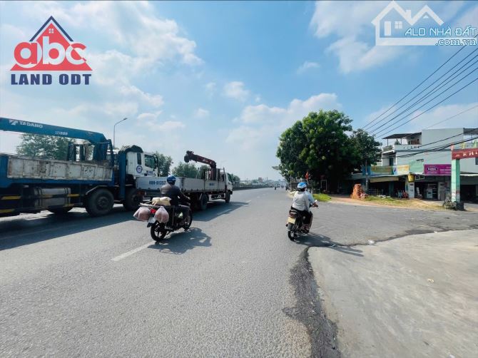Bán đất có sẵn 5 phòng trọ tân hiệp 120m2 giá tốt chỉ 3tỷ quá rẻ sát QL 1A