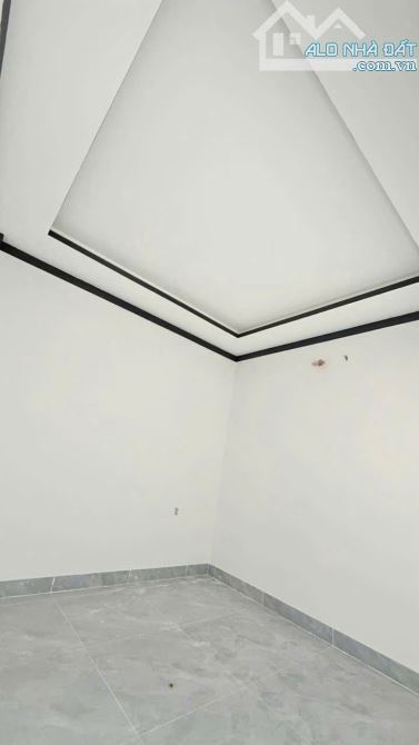 Nhà phố gần chợ Xóm Vắng, phường Dĩ An, TP Dĩ An