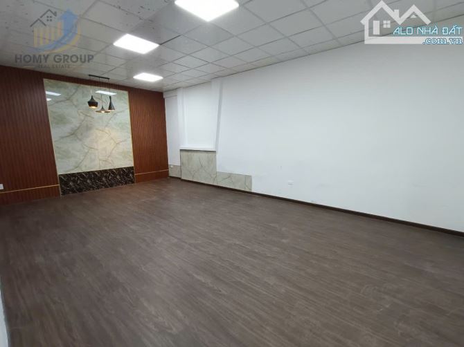 MẶT BẰNG KINH DOANH 12X30M 8PN 6 MÁY LẠNH, SẴN ĐIỆN 3 PHA NGAY BÌNH THỌ THỦ ĐỨC