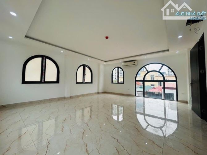 BÁN NHÀ PHỐ -NGUYỄN CHÍ THANH - DT80 7 8 27.6TỈ - 1