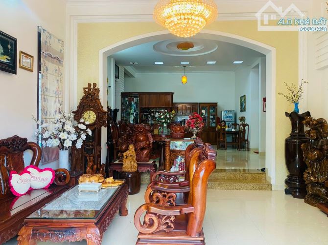Biệt thự đẹp Hiệp Phúc – Hướng Đông Nam
