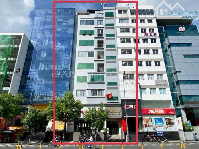 Bán Building 10 tầng đường Nguyễn Văn Trỗi. DT: 11*15M. HĐT: 10000 USD. Ký lâu dài