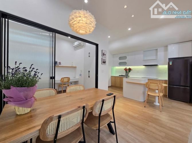 Bán căn nhà 3 Tầng Lý Tự Trọng, 2 mặt kiệt, 80m2