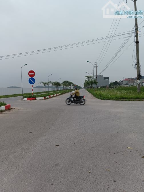 Bán Đất Khu Đấu Giá -Xã Mai Đình S(óc Sơn)-Lô Góc -142, 8M2 -Full Thổ Cư -5,75 Tỷ