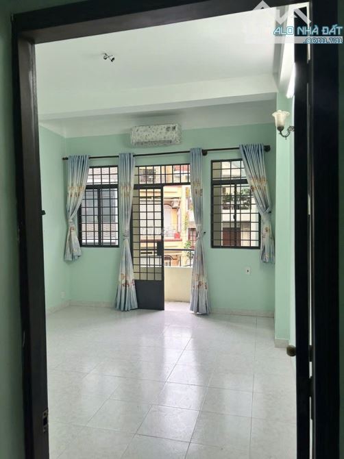 Bán nhanh nhà 4 tầng MT kinh doanh Trương Quốc Dung, Phú Nhuận khu Vip - Giá 14 tỷ TL