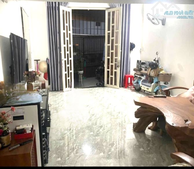 Đông Hưng Thuận, Q12 4x13 chỉ có 2.8 đồng