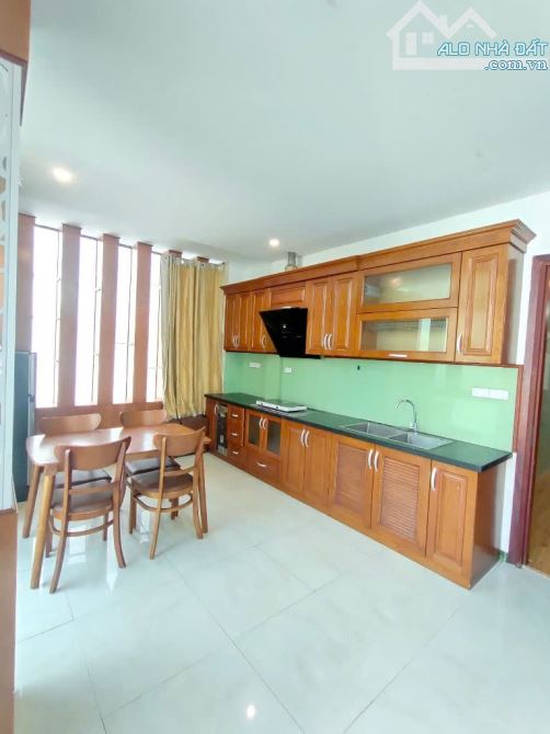 Cho thuê CCMN khép kín 2n1k tại rộng thoáng tại 850 đường Láng