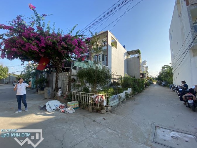 BÁN ĐẤT LÔ GÓC ĐƯỜNG SỐ 8, TRƯỜNG THẠNH, 800m RA ĐƯỜNG LIÊN PHƯỜNG - 93m2 - 4,6 TỶ