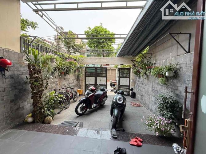 Duy nhất 1 căn 4t Hàn Thuyên - sát Lê Thanh Nghị- đẹp -kiến cố - ở ngay