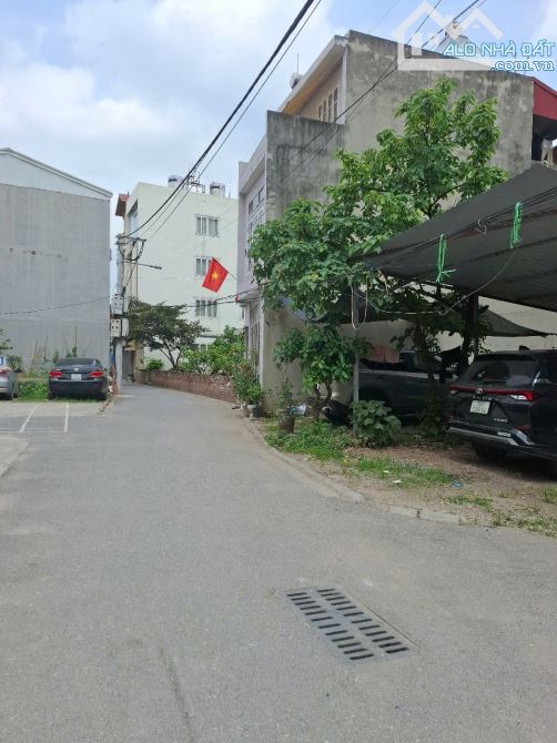 Bán Đất Đông Dư Siêu Đẹp - 39m ngay cạnh đường ô tô tránh - pháp lý chuẩn - giá 2,9 tỷ
