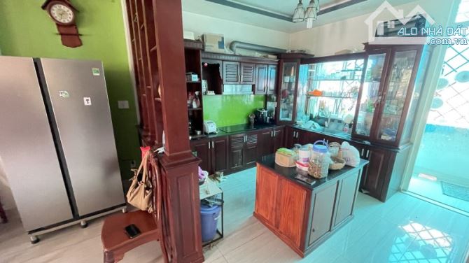 Bán Nhà 104m² Mặt Tiền Đường GS14 – Dĩ An – Giá Chỉ 11 Tỷ – Xe Hơi Ngủ Trong Nhà