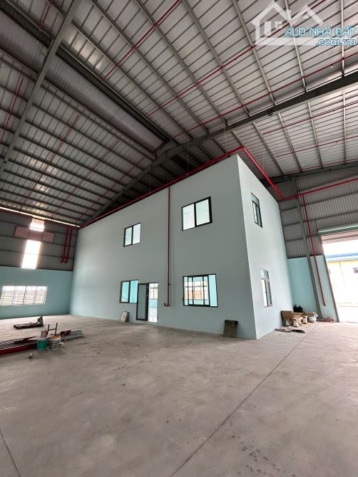 CHO THUÊ XƯỞNG 1800M2 Mới 100% TRONG KCN HẢI SƠN ,ĐỨC HOÀ, LONG AN