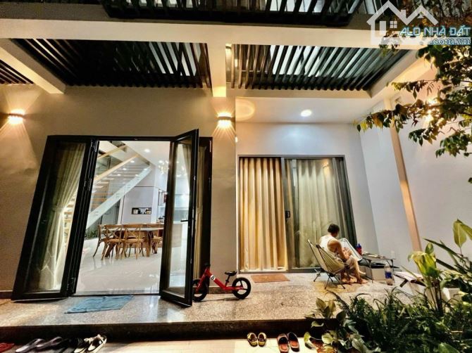 BÁN NHÀ 4 TẦNG.MT NGUYỄN HỮU TIẾN.P TÂY THẠNH . TÂN PHÚ. DT 160M . GIÁ 23.5 TỶ