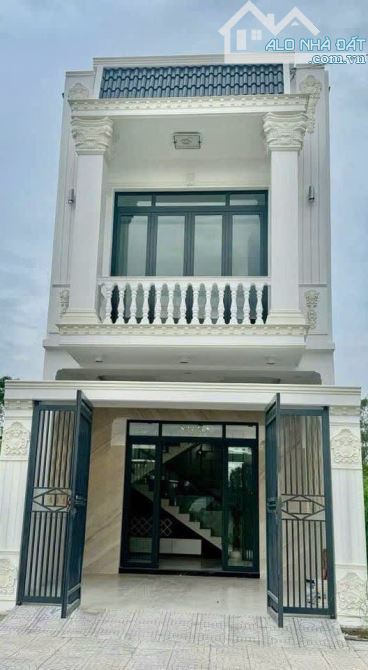 Gấp. chủ nhà nợ dí tới chân. bán gấp căn 82m2 660tr ở Phước Hiệp Hóc Môn