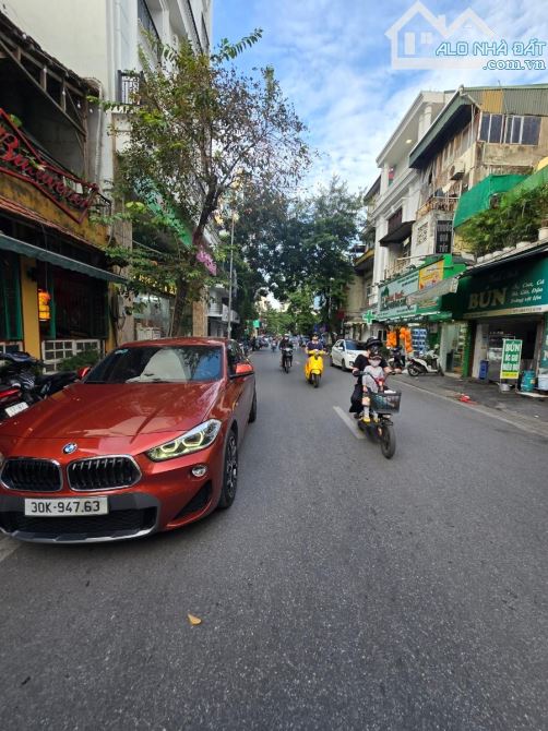 Bán nhà mặt phố Triệu Việt Vương 66m2, 4 tầng, mặt tiền 4m, lô góc, nở hậu đẹp.