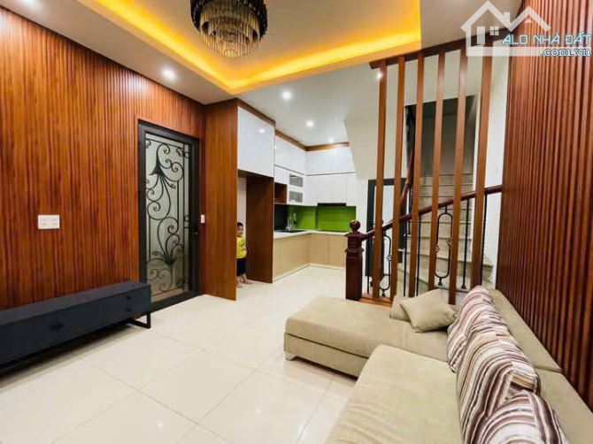 BÁN NHÀ NHẬT TẢO 5 TẦNG MỚI LÔ GÓC HÀNG XÓM CIPUTRA 6 TỈ HƠN