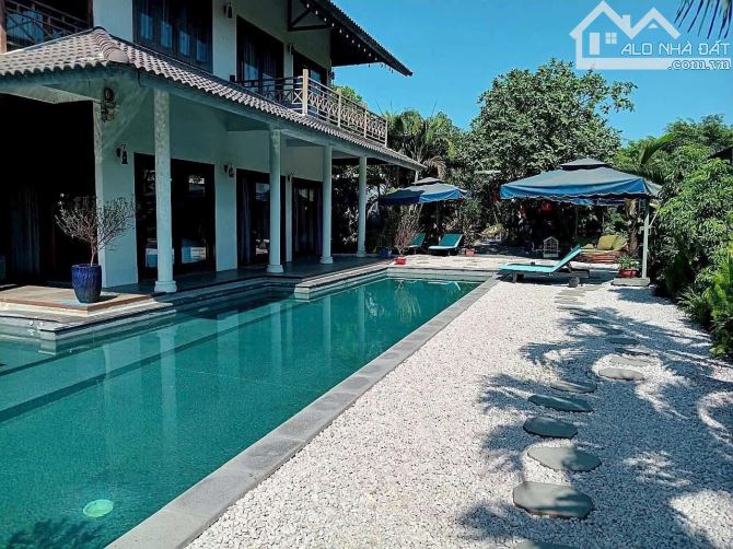 Hot - villa đẳng cấp nghỉ dưỡng Trường Thọ DT khủng(705.3m2) - nội thất cực xịn - hồ bơi