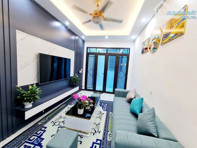 Bán nhà Vũ Trọng khánh Mỗ Lao Hà Đông Ô tô lùi gần cửa DT50m2 giá nhỉnh 8 tỷ