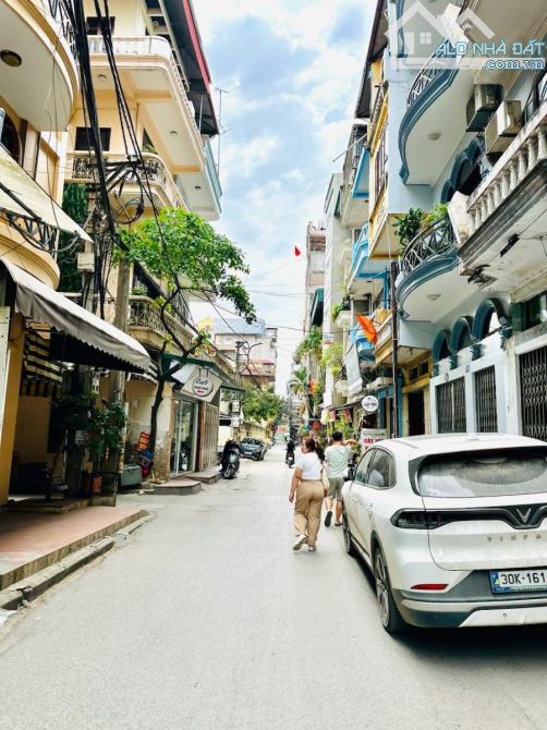 BÁN NHÀ PHỐ ĐƯỜNG LÁNG- GẦN BỆNH VIỆN GIAO THÔNG VẬN TẢI  DT72M 4 4.18.8ti