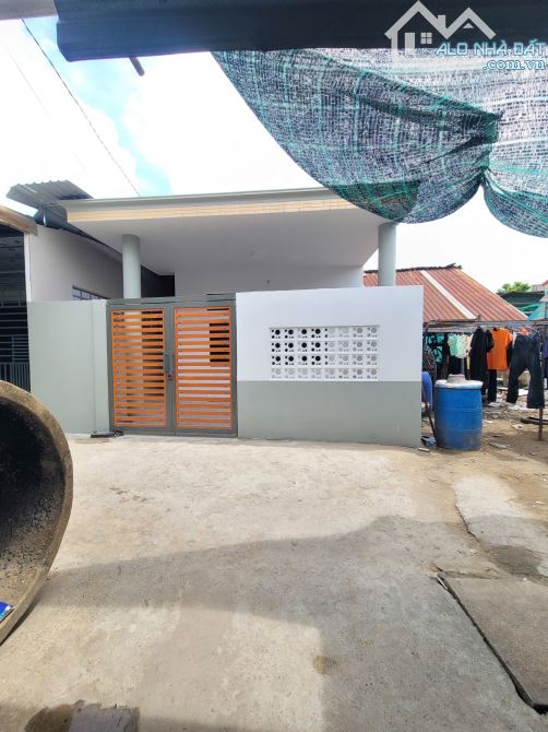 cấp 4 95.6m2 3ty690 TL cách đường Nguyễn Bính 100m p.Đông Hòa Tp.Dĩ An