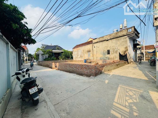 ĐẤT F0- CHƯƠNG MỸ, LÔ GÓC, 2 MẶT ĐỀU NỞ HẬU, NGÕ OTO, CHỈ 39TR/M2.