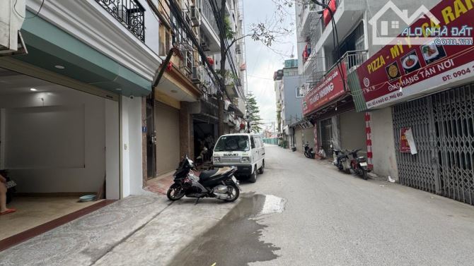 BÁN NHÀ 8 TẦNG THANG MÁY MẶT TIỀN RỘNG 5.9M, CÁCH PHỐ LẠC LONG QUÂN 20M, GIÁ 20 TỶ – SỔ ĐỎ