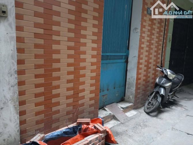 Bán Nhà Nguyên Khiết Phúc Tân Hoàn Kiếm 61m x 3 Tầng Giá 7,5 Tỷ