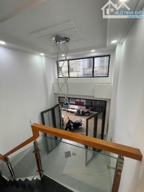 Bán nhà hẻm xe tải quốc lộ 1A, Bình Tân, 30m2 - 4 tầng, chỉ 3tỷ780.