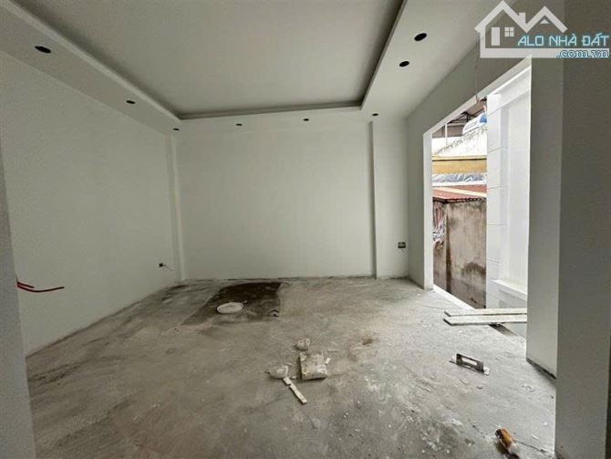 HIẾM: NHÀ MỚI KOONG 5 TẦNG PHỐ LÊ THANH NGHỊ, GIÁP TRƯỜNG, BỆNH VIỆN, 35M; 8,05 TỶ