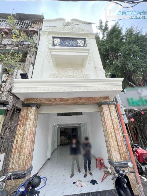 Bán nhà mặt tiền Phạm Thế Hiển Phường 3 Quận 8. Nhà mặt tiền khu sầm uất, nhà mới xây vào