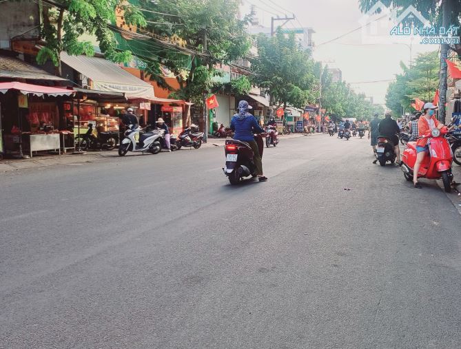 Bán Nhà 4x10m – Nhà đẹp P. Tân Sơn Nhì,T.Phú, BTCT 2 tầng, 3PN, giá dưới 4 tỷ - 2