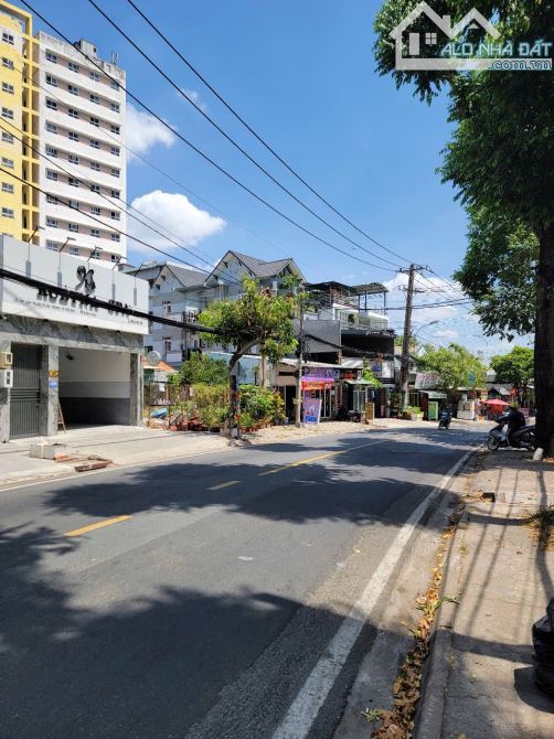 Siêu phẩm mặt tiền đường Linh Trung ngang 7m, được xây 6 tầng hầm, cộng nhận đủ