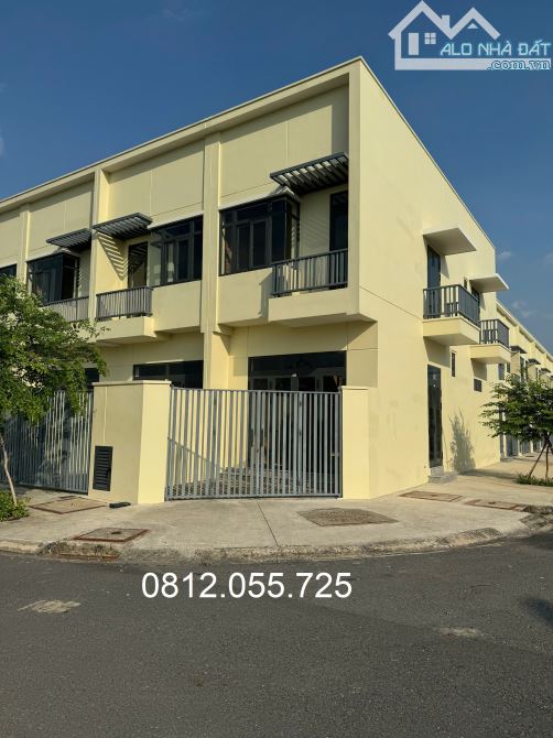 Bán gấp nhà 1 trệt 1 lửng diện tích sử dụng  65m2 cách KCN Phước Đông 600m