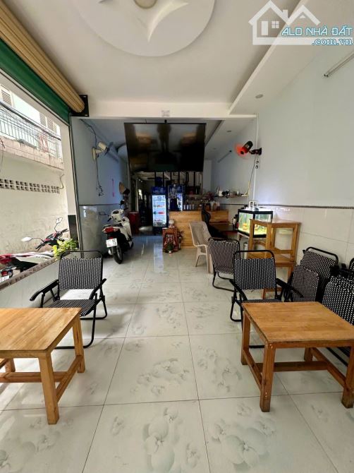 Bán nhà căn góc 2 mặt hẻm Dạ Nam Phường 1 Quận 8. Căn góc 2 mặt hẻm, hẻm xe hơi, gần Cầu C