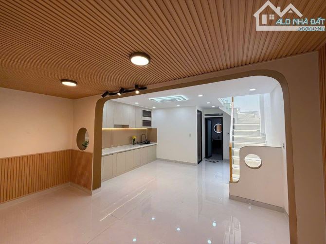 TÂN PHÚ, 42M2 NGANG 4.7/5, 2 TẦNG 3PN(1 PN DƯỚI ĐẤT), HOÀN CÔNG ĐỦ, CHÀO CHỈ 3X T.Ỷ CÒN TL