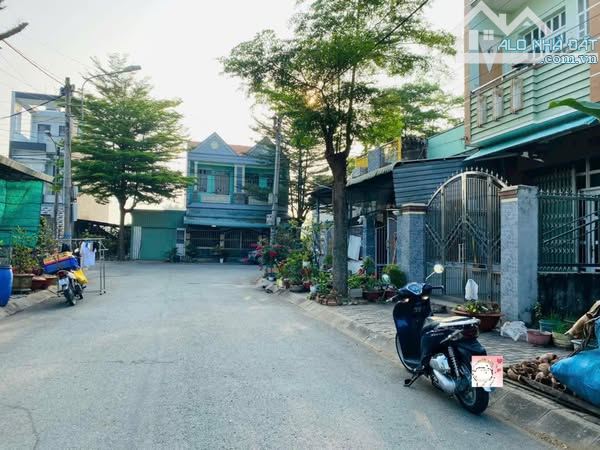 Nhà trệt lầu đường Đông Hưng Thuận, q12 - 2 mặt tiền - SHR - 94 m², GIÁ CHỈ NHỈNH 5,5tỷ