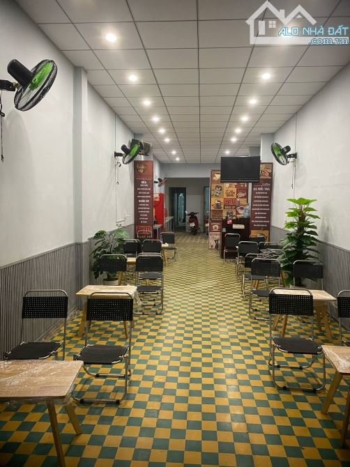 Cho thuê Mặt Bằng đường Quang Trung, hải châu (từ 15h chiều đến tối )_5tr/tháng