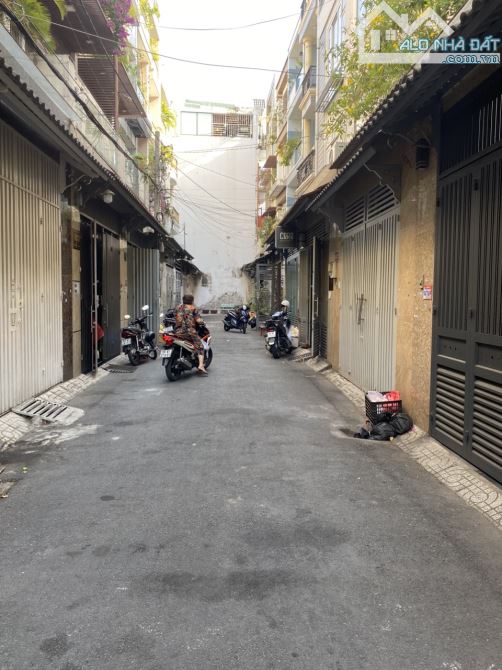Bán Nhà Hẻm Thông Xe Hơi Dương Quảng Hàm Gần St EMART 4.mx15m  Trệt 2 Lầu Giá 7 tỷ500