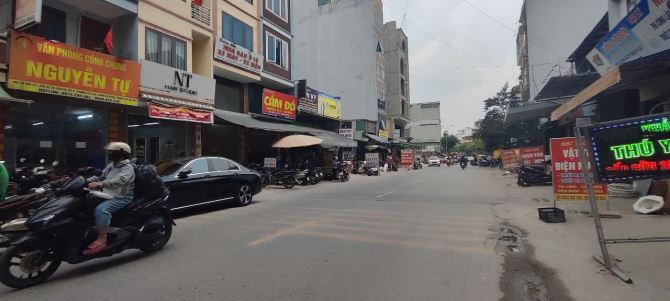 Nhà mặt phố Đa Sỹ-Hà Đông, 39/42m2 5 tầng thông sàn thang máy Kinh Doanh ,giá 12,5 tỷ
