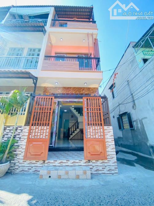 NHÀ BÁN 2 MĂT TIỀN SIÊU ĐẸP-HẺM XE HƠI-SỔ ĐẸP-NHĨNH 4 TỶ
