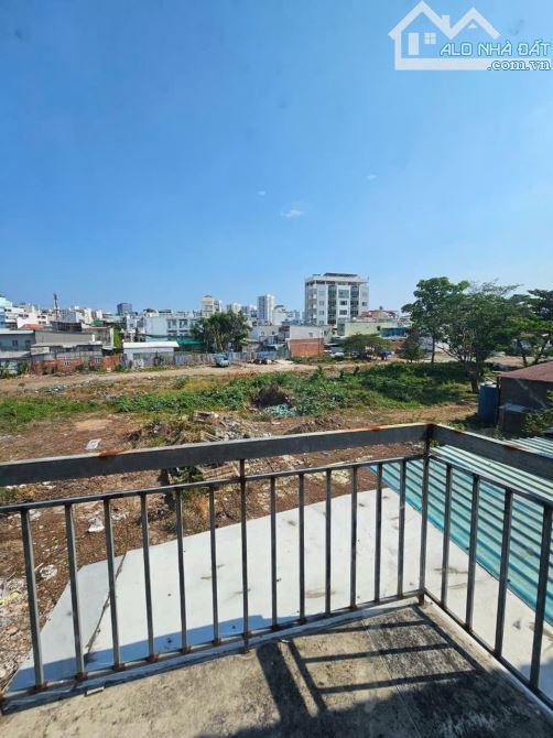 BÁN NHÀ MẶT TIỀN ĐƯỜNG SỐ LÂM VĂN BỀN - 3 TẦNG - NGANG 5M NỞ HẬU TÀI LỘC, P. BÌNH THUẬN