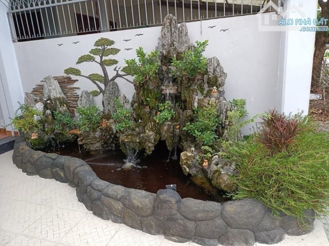 Biệt thự góc 2 mặt tiền đường số 27 Hiệp Bình Chánh 155m2 đường lớn 25m giá rẻ