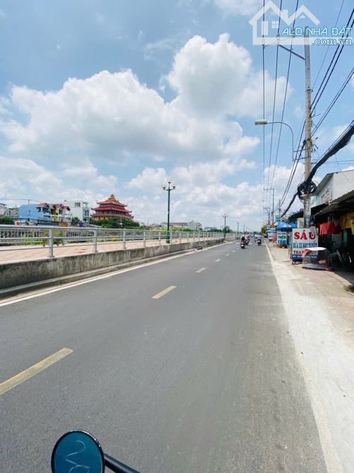 NHÀ BÁN PHÚ ĐỊNH -GIÁP Q6-ĐÚC BTCT-NHĨNH 4 TỶ