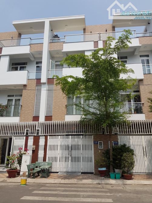 Mặt Tiền Thành Công, Quận Tân Phú, Nhà trệt 3 lầu ST, DT 4x20m, giá 12,8 tỷ