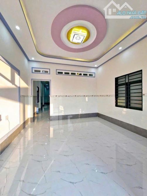 Nhà sổ riêng có hỗ trợ vay ngay trung tâm thạnh phú