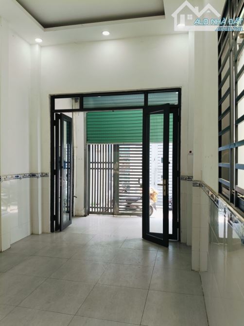 Gấp bán nhà mới 60m2, 2T, 3Pn, hẻm rộng, Hiệp Thành 17, Quận 12, nhỉnh 3 tỷ.