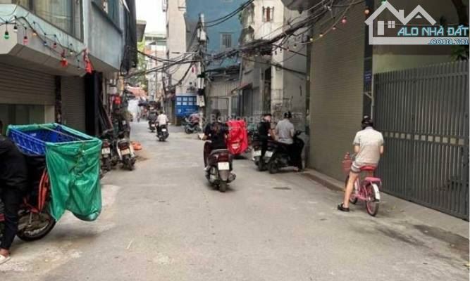 BÁN NHÀ LÊ QUANG ĐẠO, NGÕ NÔNG RỘNG BA GÁC TRÁNH SH, NỞ HẬU 66m2 NHỈNH 10 TỶ