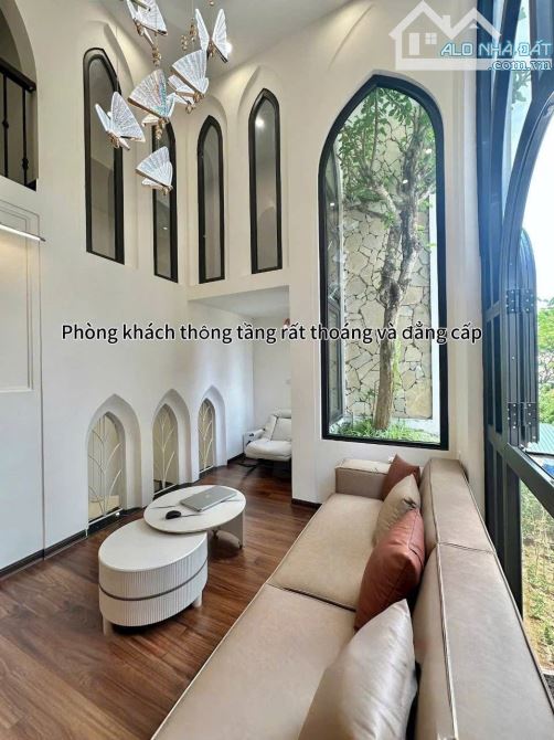 NHỈNH 12 TỶ CÓ NGAY Ô TÔ VÀO NHÀ KINH DOANH ĐỈNH TRUNG TÂM QUẬN ĐỐNG ĐA