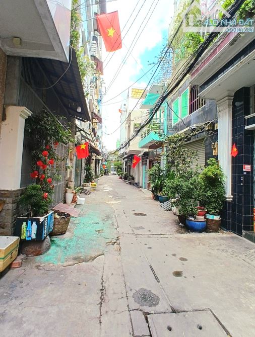 Nhà Chuẩn Ở – Đầu Tư – Lạc Long Quân, Tân Bình – Hẻm Xe Hơi,  4 Tầng -  5 x 11– Giá 9 Tỷ